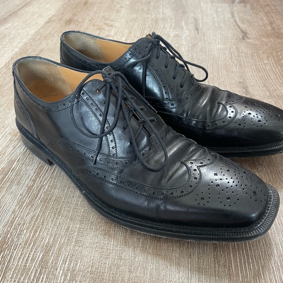 Mezlan Men’s 10 Black Oxfords with Classic Wingtip Design - Picture 1 of 10
